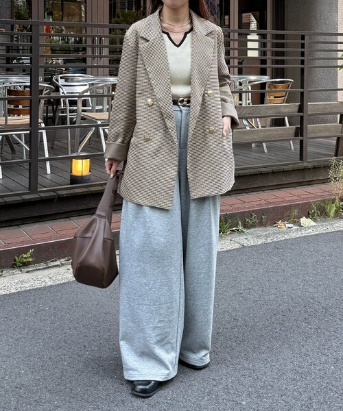 Thevon（ゼヴォン） ジャケット テーラードジャケット GOLDボタン