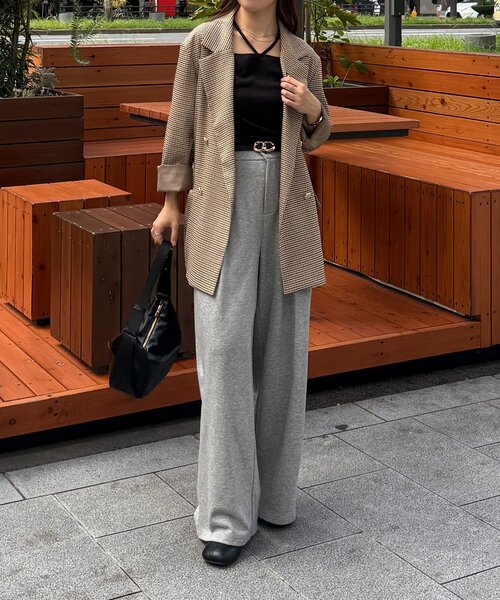 Thevon（ゼヴォン） ジャケット テーラードジャケット GOLDボタン