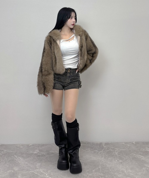 FOLLOWIN（フォロウィン） tシャツ アシメストラップ スタッズサイド