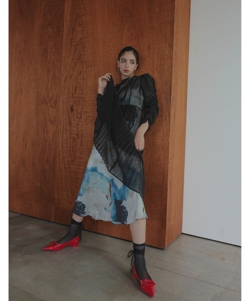 【美品】Callarus プリント重ねシフォンプリーツデザインロング丈ワンピース Callarus ドレス 「niaulabTV紹介商品」「Callarus」プリント重ね