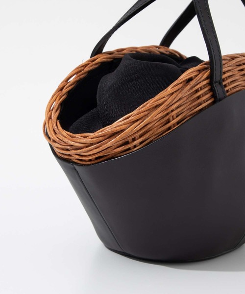 The Bagmati（ザバグマティ） ハンドバッグ BAGMATI LEATHER