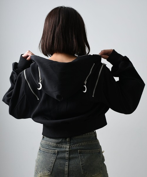 パーカー A'GEM/9 × .kom 「.KOM/ドットケーオーエム」デザインクロップパーカー レディース KOM パーカー A'GEM/9 × .kom 「.KOM/ドットケーオーエム