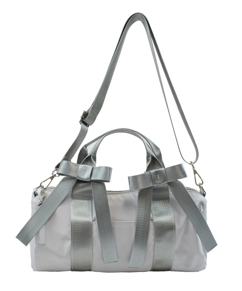 【完売品】ZARAナイロンエンボスボストンバッグ　2way 独特の上品 完売品】ZARAナイロンエンボスボストンバッグ
