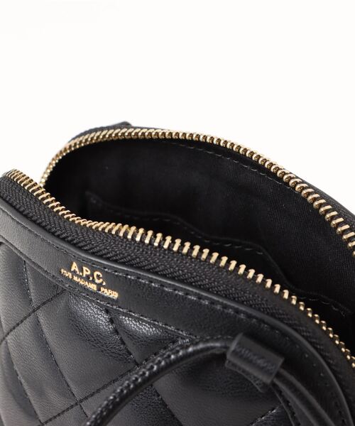 A.P.C.｜bourse ninon シャーリング ショルダーバッグ Ninon ショルダーバッグ｜バッグ｜A.P.C. | アーペーセー日本