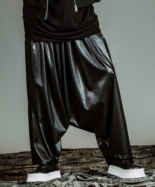 NO ID.（ノーアイディー） スラックス 「NO ID.」Synthetic Leather