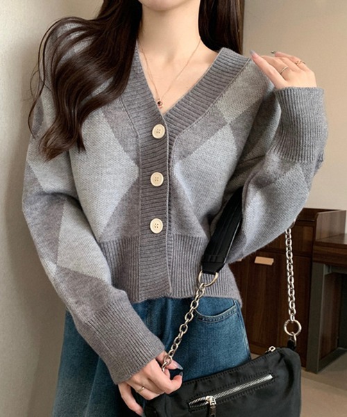 ダイヤ　トップス　カーディガン DAY CLOSET カーディガン 「小顔見せVネック」長袖ショート丈ダイヤ柄