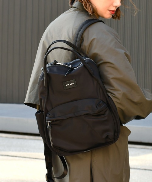 LAZY SUSAN（レイジースーザン） デイバック リュック リュックフィラ