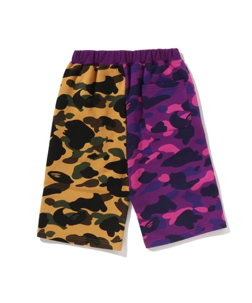 A BATHING APE（アベイシングエイプ） パンツ SPLIT CAMO SHARK SWEAT