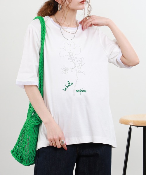 ★美品★ ERMANNO SCERVINO カーキ 緑 花柄レース 半袖Tシャツ tシャツ 半袖 BRODIAEA ボールチェーン花柄半袖Tシャツ レディース