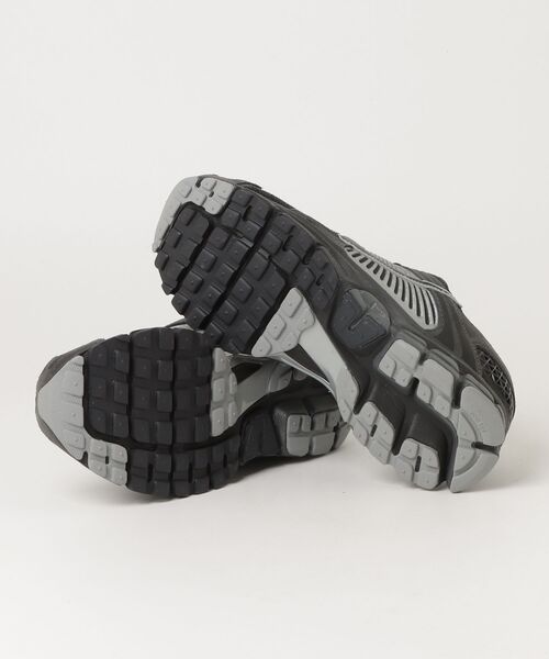 NIKE（ナイキ） スニーカー ズームボメロ5 メンズ : ZOZOTOWN Yahoo!店