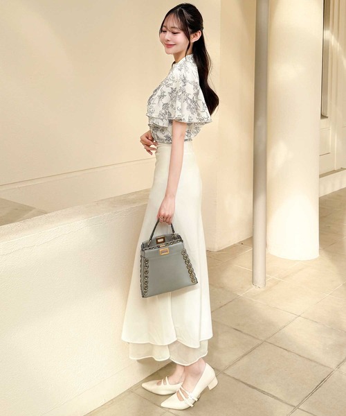 一番の贈り物 mily bilet bilet」花柄とシルエットで 「mily シャツ ブラウス アクセサリー