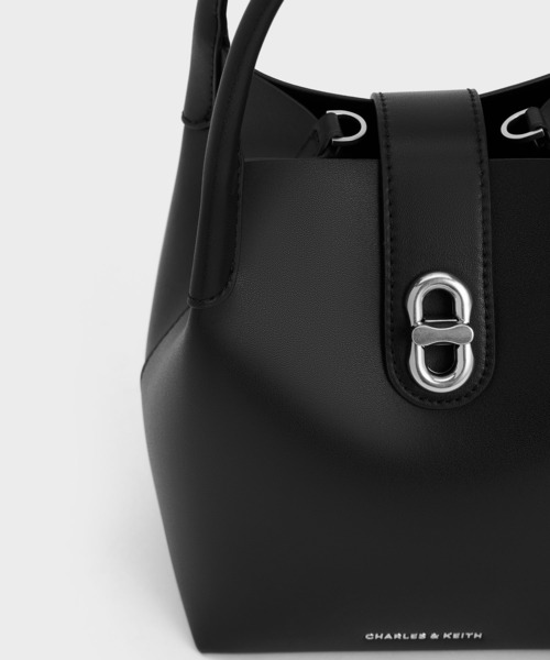 追跡有★Charles＆Keith Aubrielle ポーチ付 バケットバッグ CHARLES ＆ KEITH ショルダーバッグ バッグ Aubrielle