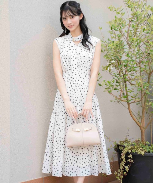 定価18,700円⭐️Noela ドッド柄ワンピース Noela ワンピース デザインドットワンピ : ZOZOTOWN Yahoo!店