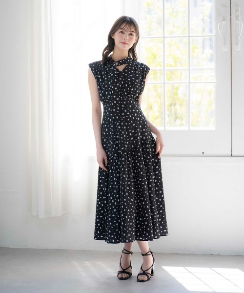 【完売品】Noela ドット柄 ノースリーブ ロングワンピース Noela ワンピース デザインドットワンピ : ZOZOTOWN Yahoo!店