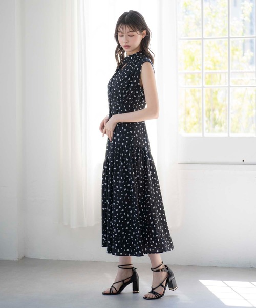 定価18,700円⭐️Noela ドッド柄ワンピース ドット柄ワンピース | ロングワンピース | Noela OFFICIAL WEB STORE
