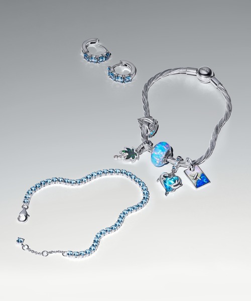 PANDORA ユナイテッド航空　ムラノガラスチャーム Amazon.co.jp: PANDORA ユナイテッド航空 ムラノガラスチャーム