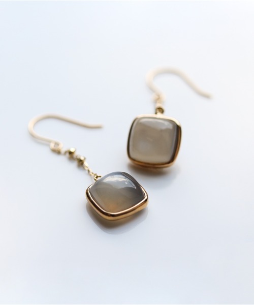 cui-cui（キュイキュイ） ピアス カラーストーン スクエア カボション