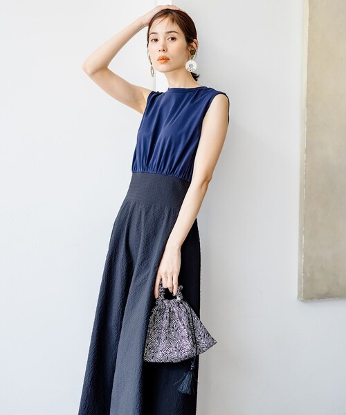袖なしワンピース AZUL BY MOUSSY | ウエスト切替袖ギャザーノースリーブワンピース