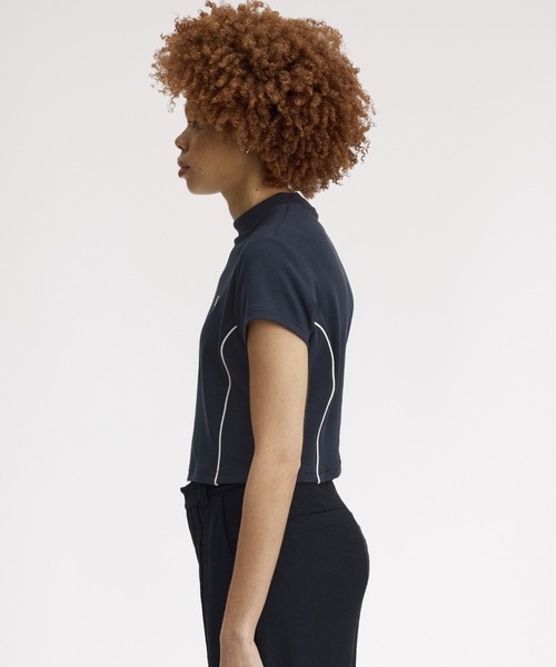 試着のみ 美品 フレッドペリー フィッシュテール ヘム Tシャツ FRED PERRY（フレッドペリー） tシャツ Piped Seams Mock Neck T-Shirt