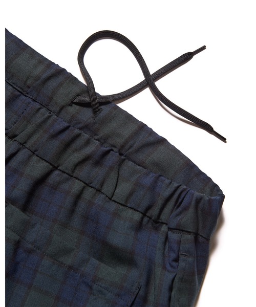 SOPHNET.（ソフネット） パンツ TROPICAL CHECK EASY SHORTS メンズ