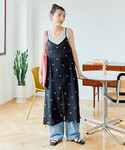 ワンピース 限定展開 シアー 小花柄 刺繍 キ...の詳細画像1