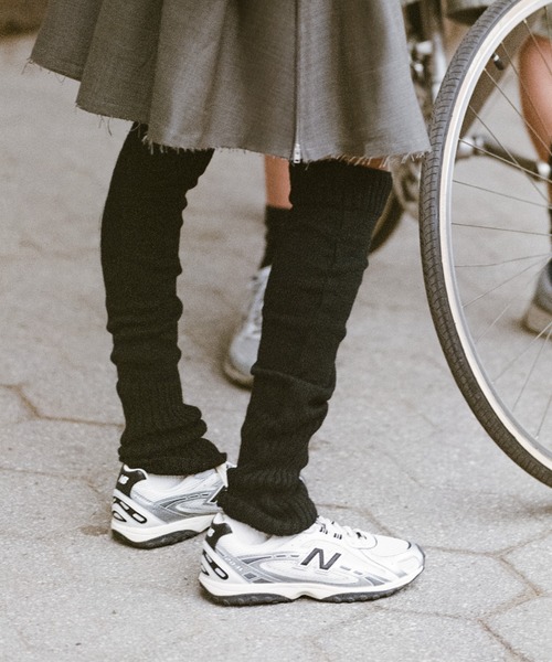 「New Balance」 ローカットスニーカー 23.5cm ホワイト×ブラック メンズの画像