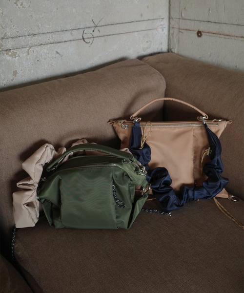 ショルダーバッグ バッグ MEDI PUFFY TWIN FORM NYLON BAG レディースの画像