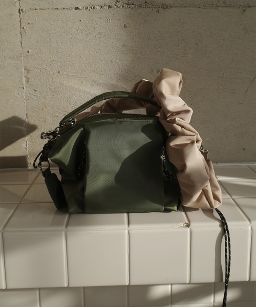 ショルダーバッグ バッグ MEDI PUFFY TWIN FORM NYLON BAG レディースの画像