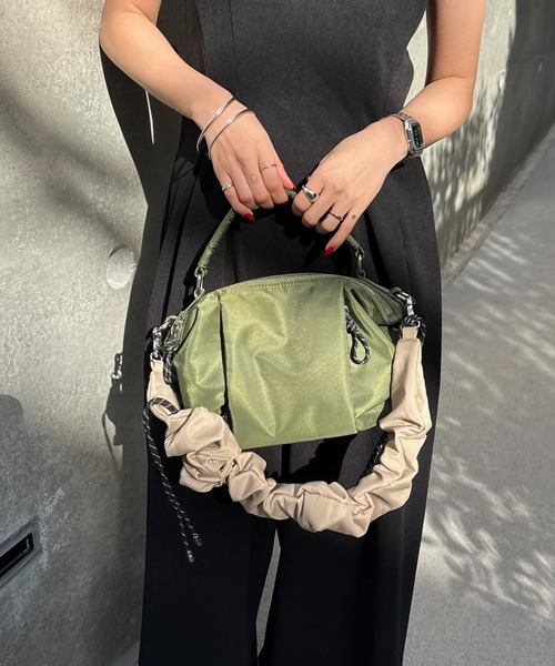 ショルダーバッグ バッグ MEDI PUFFY TWIN FORM NYLON BAG レディースの画像
