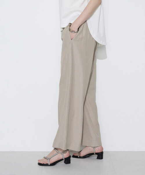 ワイドパンツ パンツ オトナシャンブレー タックワイドパンツ レディースの画像