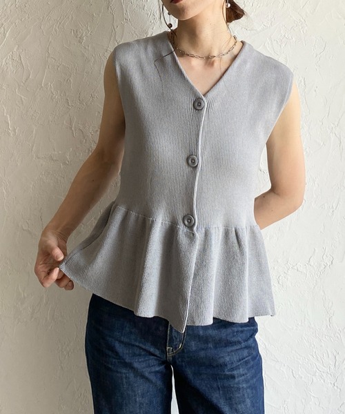 She's Closet ベスト ジレ ノースリーブ Vネック 前ボタン ペプラム
