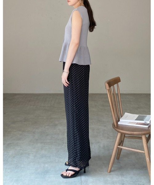 She's Closet ベスト ジレ ノースリーブ Vネック 前ボタン ペプラム