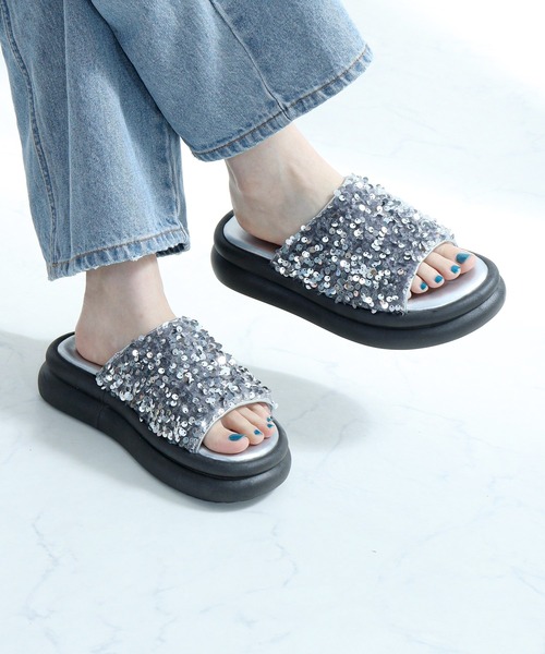 「LibertyDoll」 フラットサンダル LL シルバー レディース_画像2