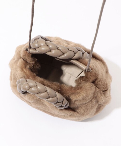 新品　セオリーリュクスHEREU ムートンショルダーバック HEREU ショルダーバッグ バッグ Bombon Sharing ムートンバッグ