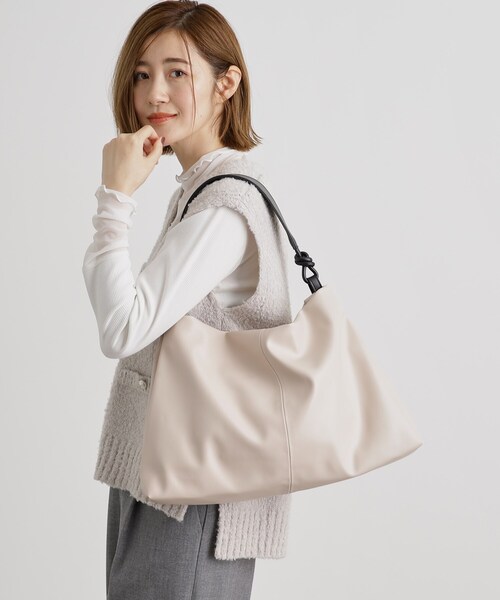 ☆韓国の人気☆【GROVE】☆DOVE TOTE BA.G☆関税込☆ ☆韓国の人気☆【GROVE】☆DOVE TOTE BA.G☆関税込☆ (GROVE