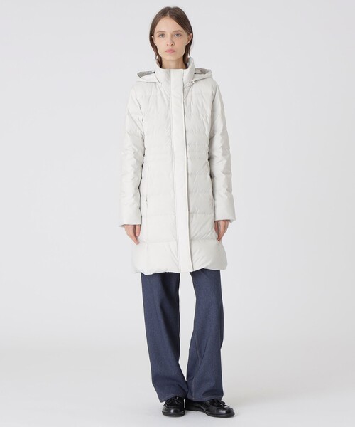 美品　ダウン　ロングダウンジャケット 36 BLUE LABELダウンコート　白 BLUE LABEL CRESTBRIDGE（ブルーレーベルクレストブリッジ） ダウン