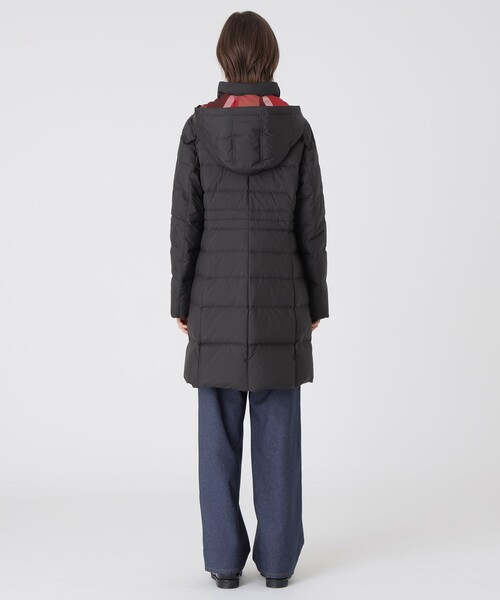 BLUE LABEL CRESTBRIDGE（ブルーレーベルクレストブリッジ） ダウン