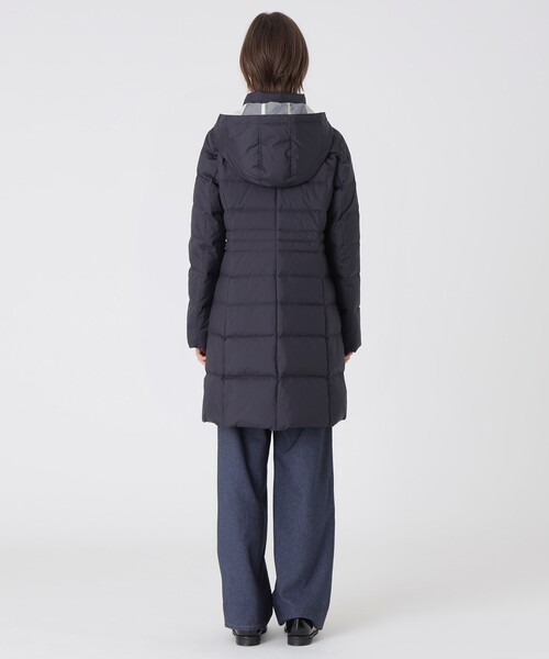 BLUE LABEL CRESTBRIDGE（ブルーレーベルクレストブリッジ） ダウン