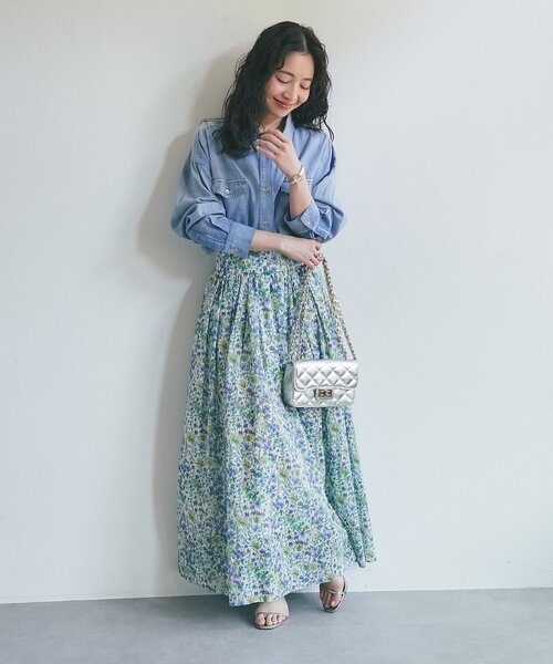 スカート 「今すぐお届け！・春気分」小花プリントギャザーロングスカートの画像