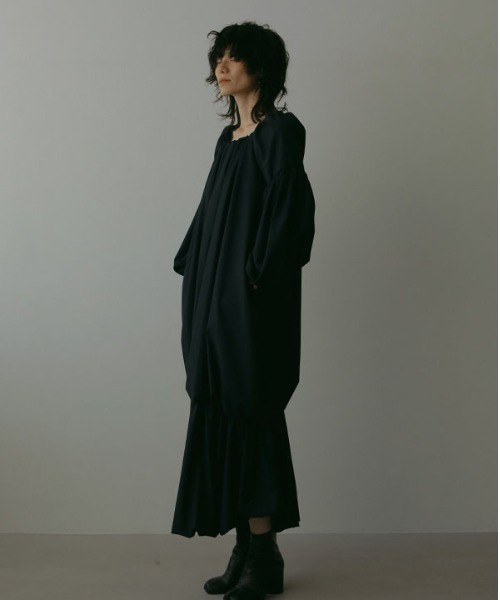 「ETRE TOKYO」 長袖ワンピース FREE ネイビー レディースの画像