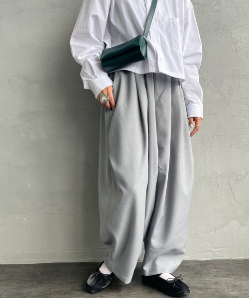 極美品✨mizuiro ind ワイドカーゴパンツ グレー 2024モデル mizuiroind（ミズイロインド） ワイド カーゴ パンツ 日本製