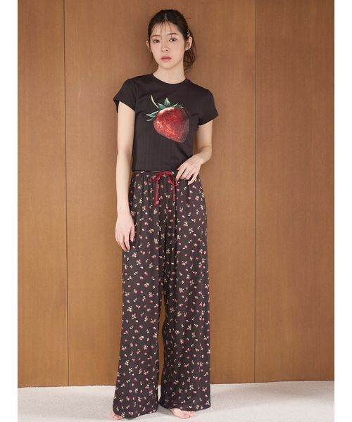 SNIDEL HOME パジャマ ルームウェア ストロベリーアイレットロング