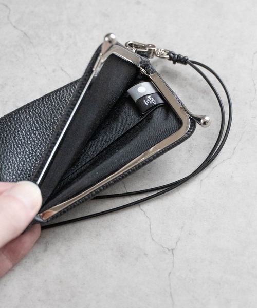 SENTI（センティ） SQUARE ”GAMAGUCHI” NECK STRAP シュリンクレザー