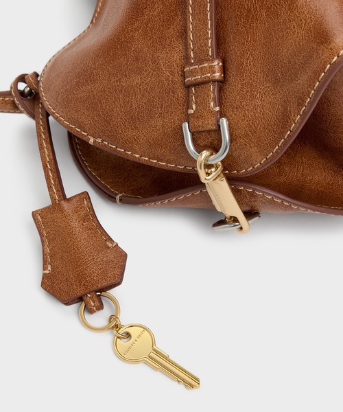 CHARLES ＆ KEITH（チャールズ&キース） トートバッグ Delfina