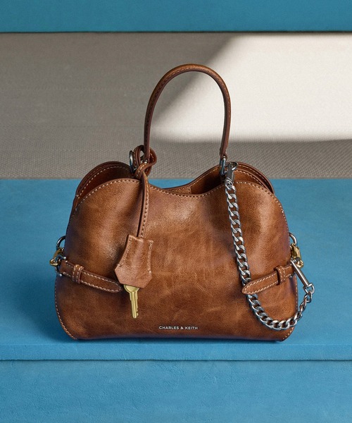CHARLES ＆ KEITH（チャールズ&キース） トートバッグ Delfina