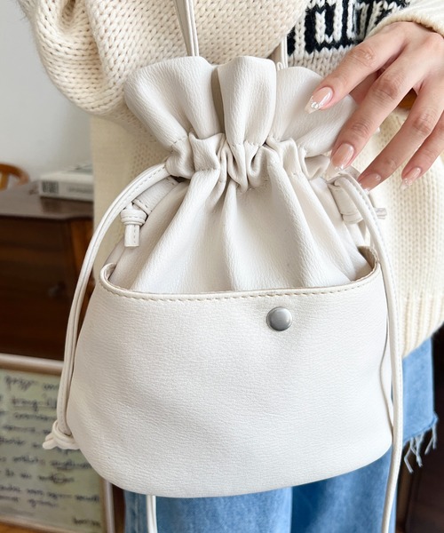 moment+ ショルダーバッグ バッグ 「累計販売数2万個突破！」フェイク