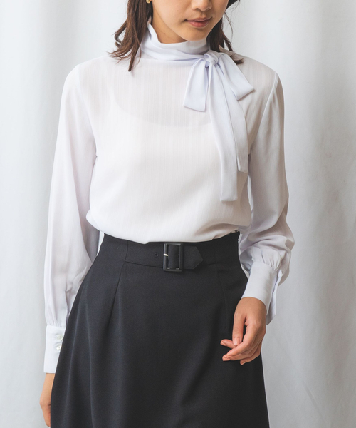 美品　ナラカミーチェ　大きいサイズ　シャドーチェックボウタイ2wayブラウス　白 NARACAMICIE】シャドーストライプスタンドボウタイブラウス(1(M)9号