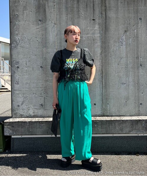 Katieケイティbunny kissパフスリーブTシャツ Katieケイティbunny kissパフスリーブTシャツ