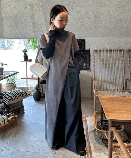 ワンピース センタースリットタートルニットロングワンピース