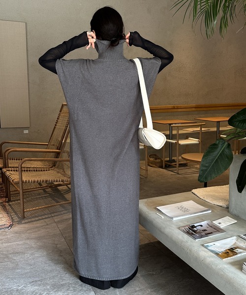 ワンピース センタースリットタートルニットロングワンピース